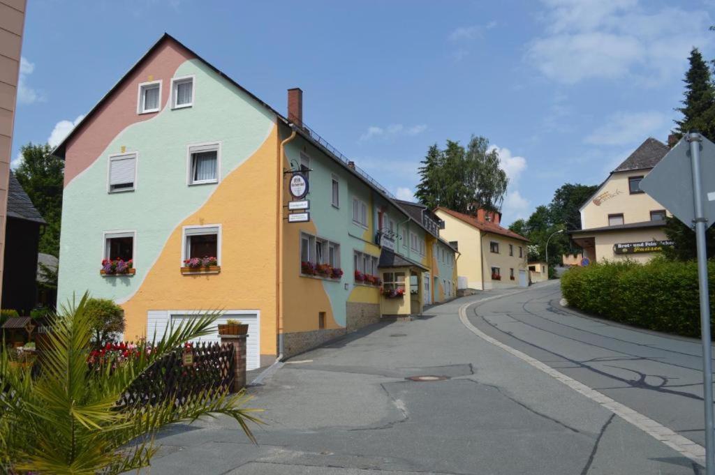 Landgasthof Gruener Baum Regnitzlosau ภายนอก รูปภาพ